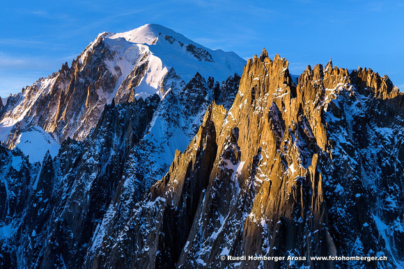 103 28472-308 Aig de Chamonix Mt. Blanc